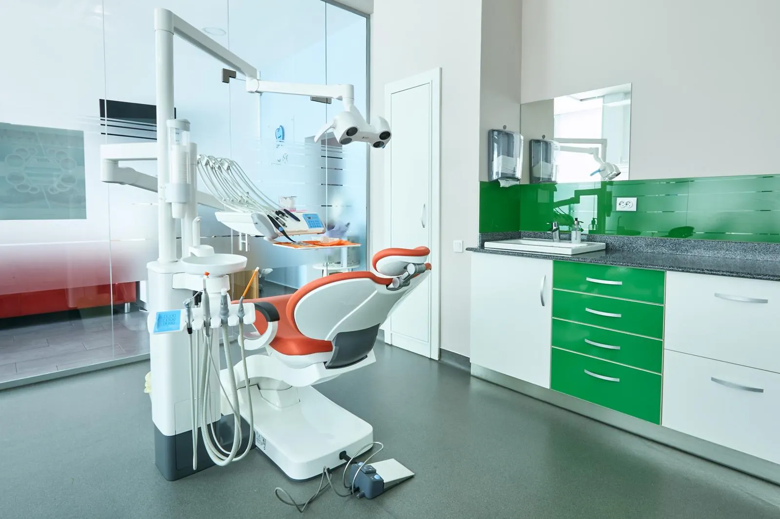 Behandlungsraum für Zahnimplantate - Happy Clinic Sektor 1, Bukarest